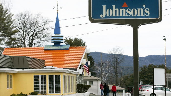 Howard Johnsons Restaurant - The Last Howard Johnsons Restaurant Which Closed In 2022 (newer photo)